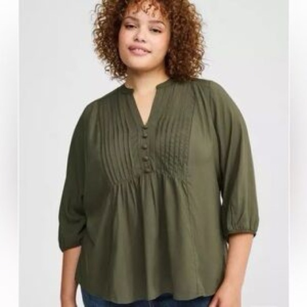 Torrid Pintuck Pleated V-Neck Blouse Olive Green Size 0/L 3/4 Sleeves NEW